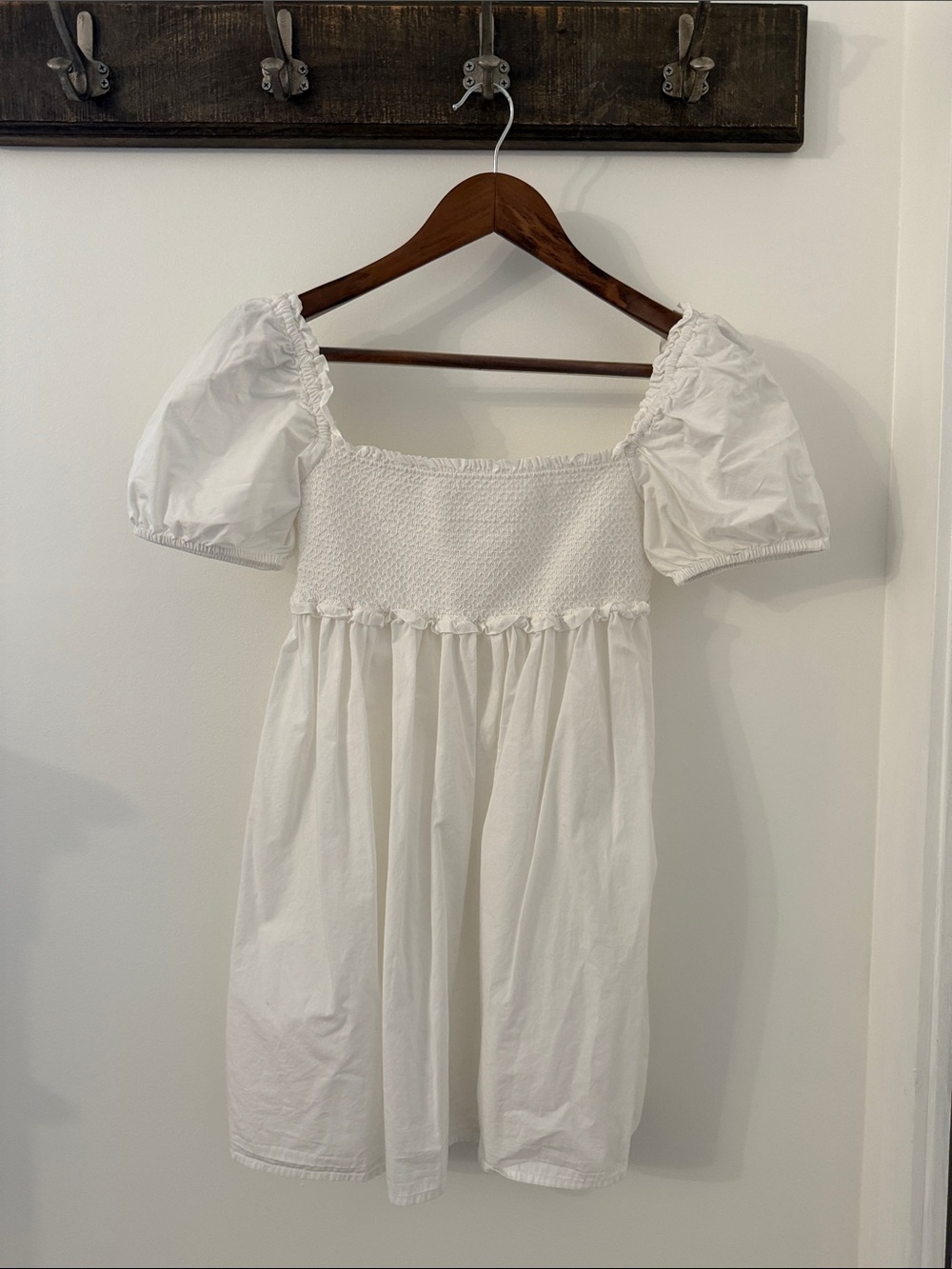 Sunday Best | Aritzia Puff Sleeve Smocked Dress cotton white size S